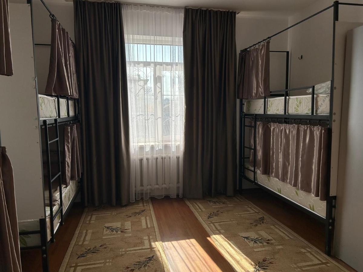 Auberge de jeunesse Aya Sofia à Bichkek Extérieur photo