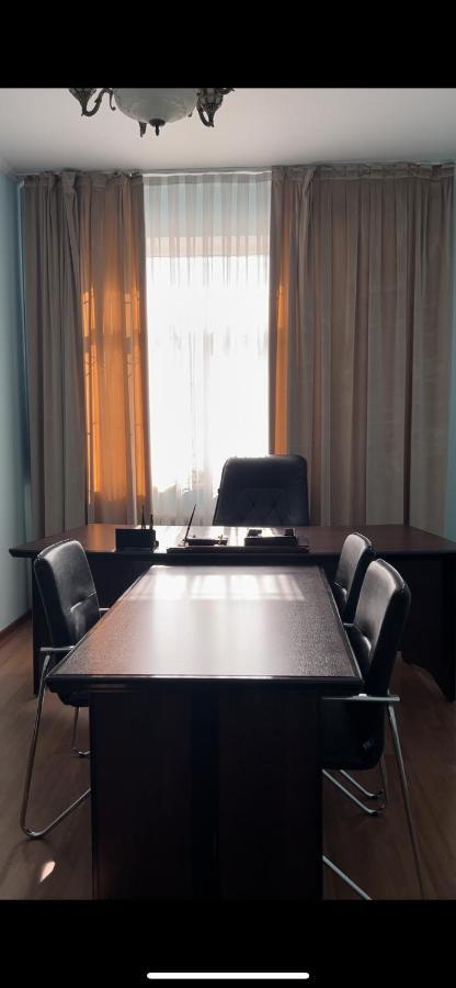 Auberge de jeunesse Aya Sofia à Bichkek Extérieur photo