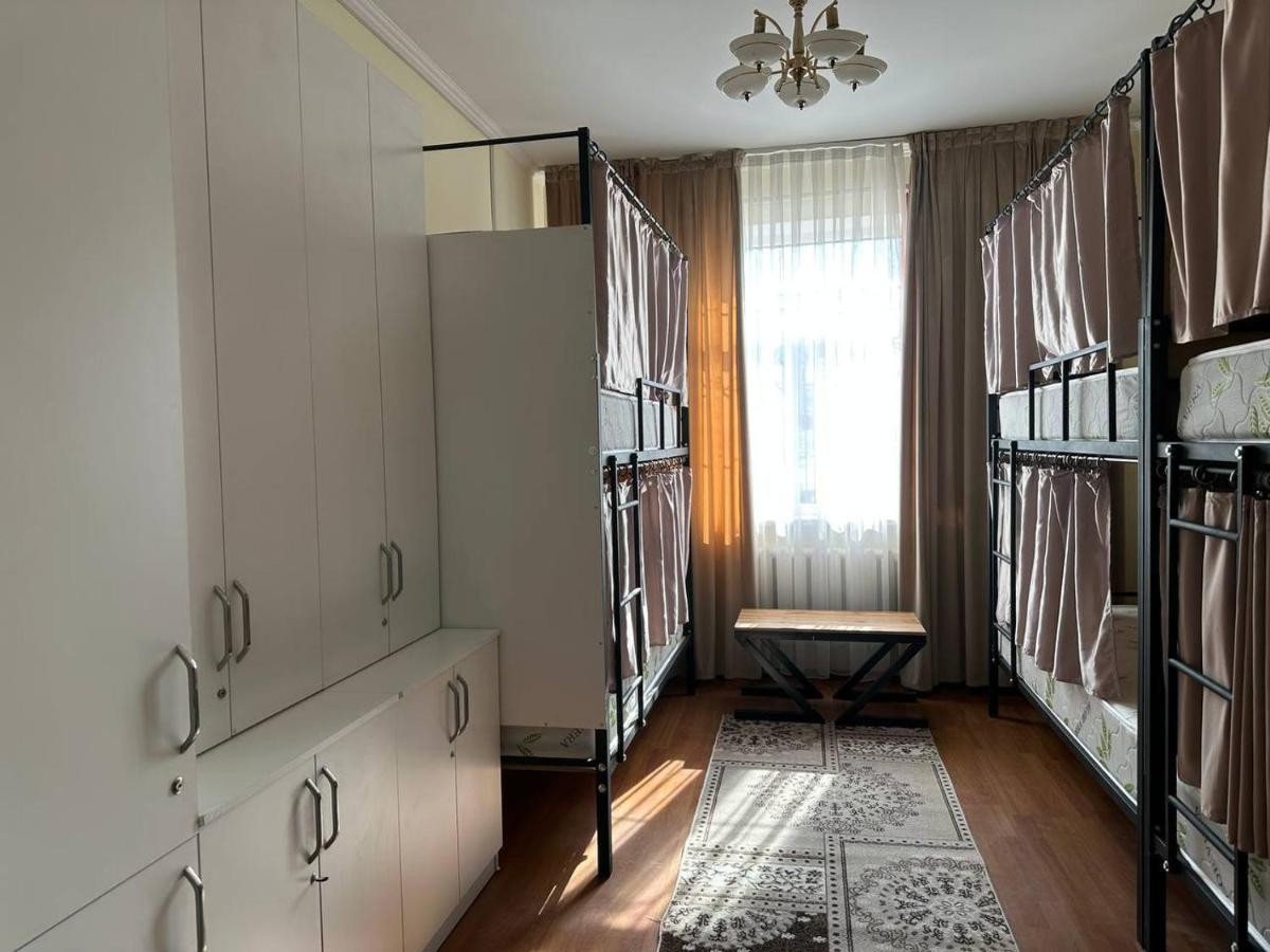 Auberge de jeunesse Aya Sofia à Bichkek Extérieur photo