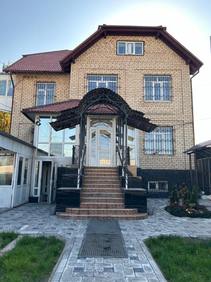Auberge de jeunesse Aya Sofia à Bichkek Extérieur photo